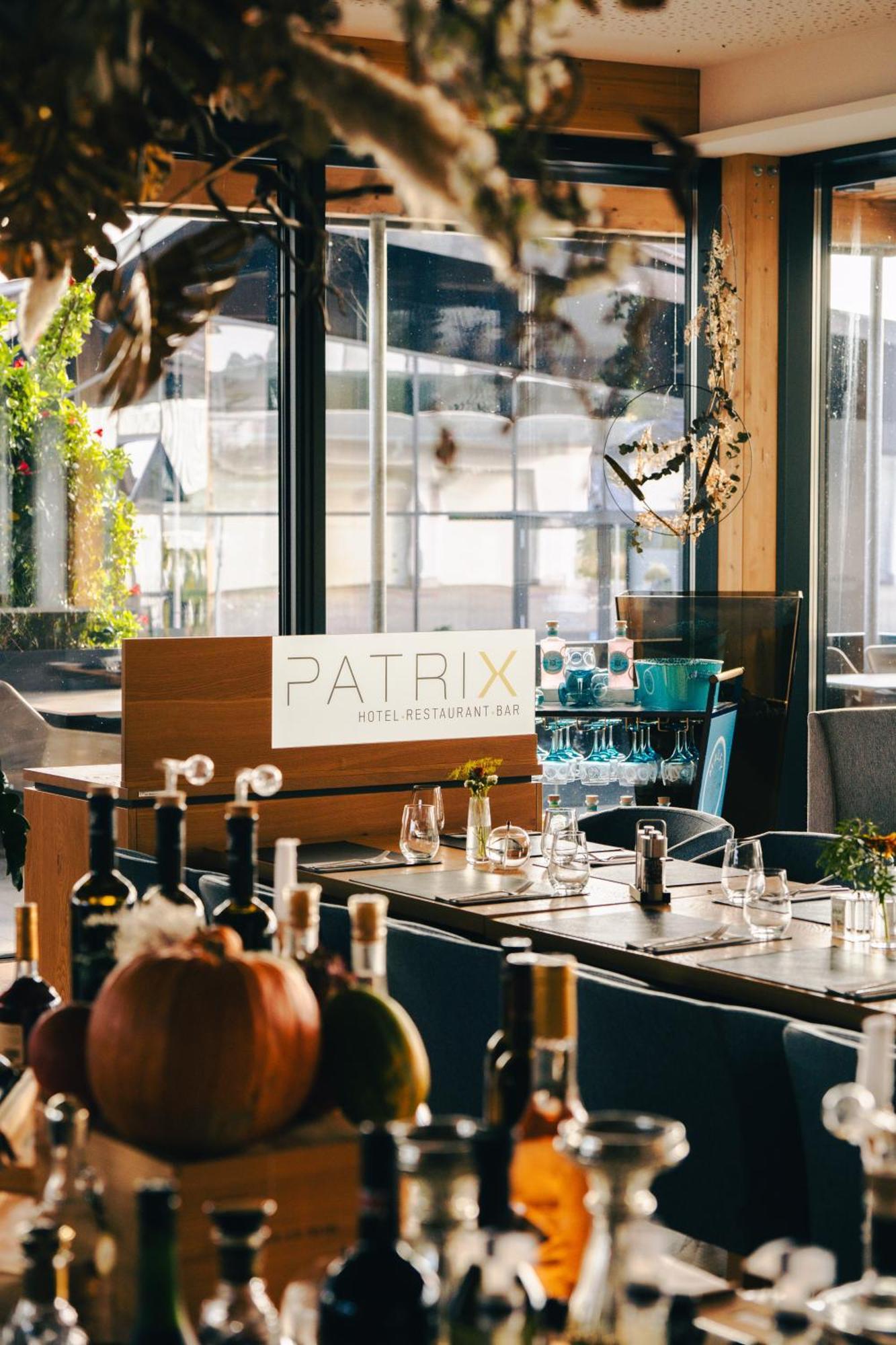 Patrix Hotel, Restaurant, Bar Frankenburg am Hausruck Exterior photo